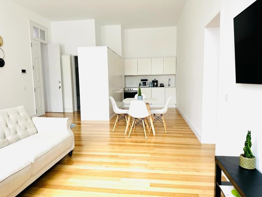 8 Villas Hotel Santo Tirso Esterno foto